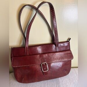 Chic Burgundy Leather Shoulder Bag